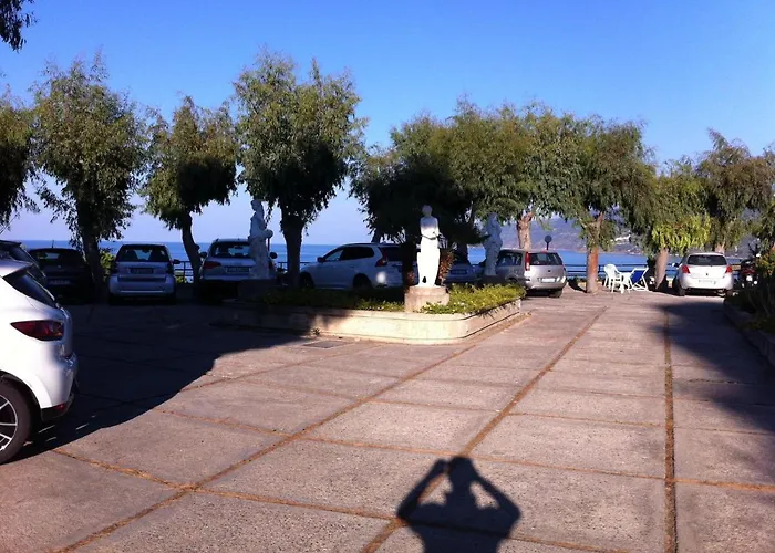 Brezza Di Levante 公寓 切法卢